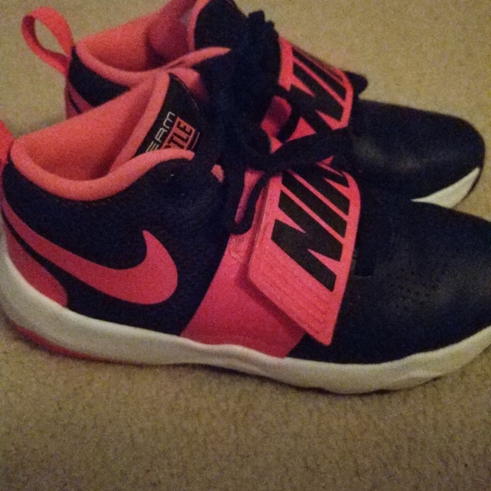 Girls Nike basketball shoes